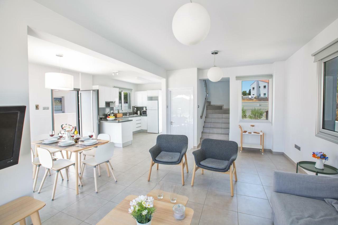 Kitsios Villas With Private Pool No2 普罗塔拉斯 外观 照片